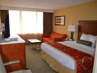The Independence Inn - Charlotte Matthews Room photo